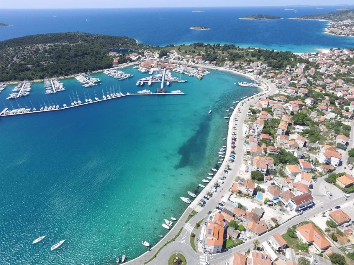 Villa Kuca Za Odmor Rogoznica Rogoznica  Esterno foto